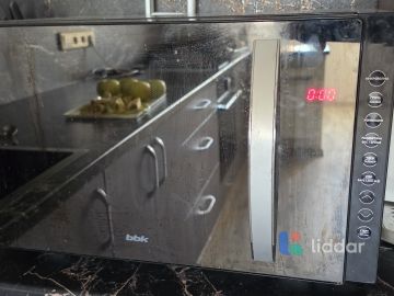 Микроволновая печь BBK с грилем и конвектором